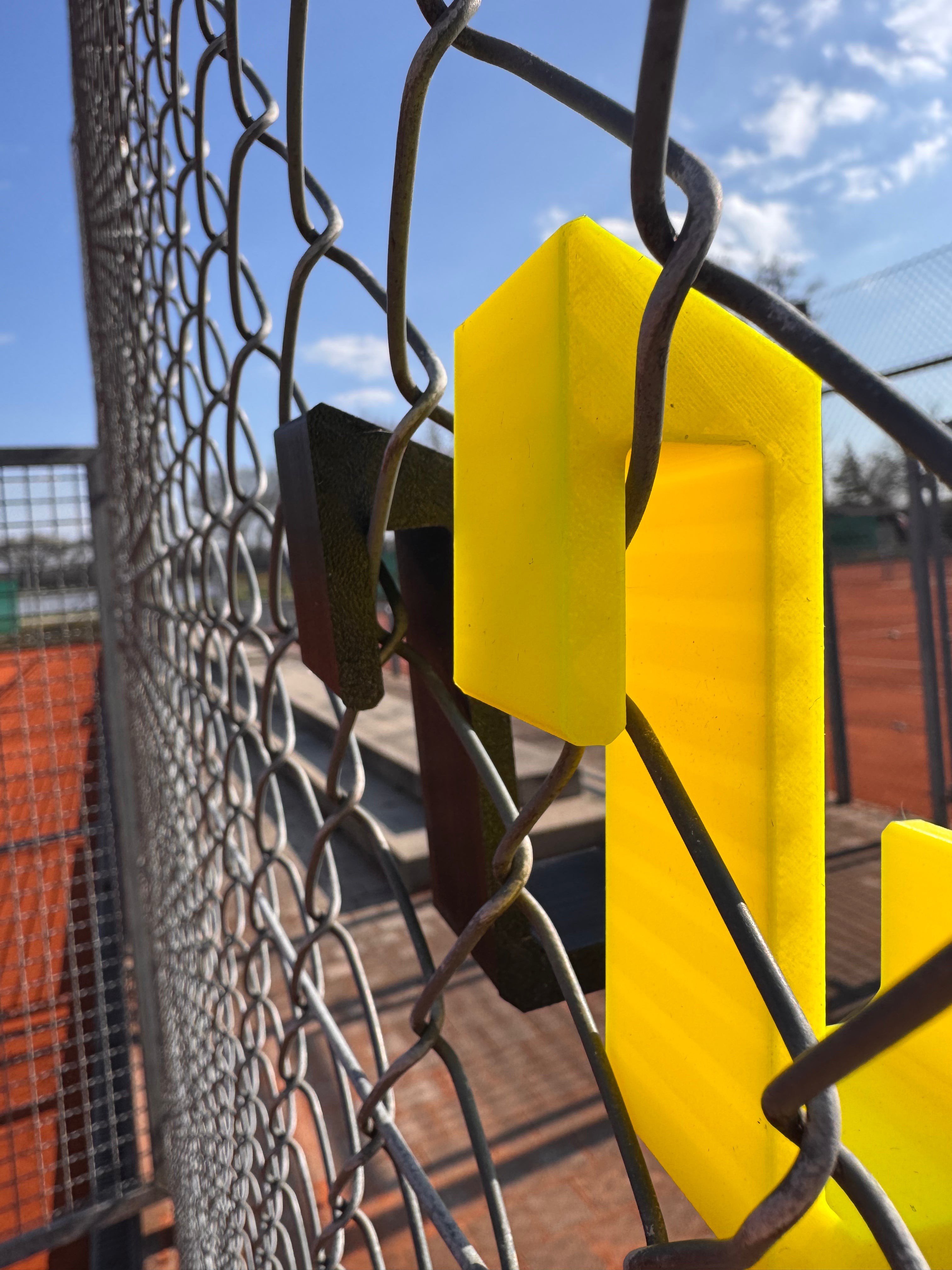 Haken für Tennistasche etc